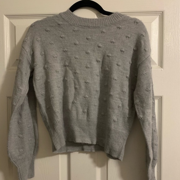 Vylette Sweater - Picture 1 of 2